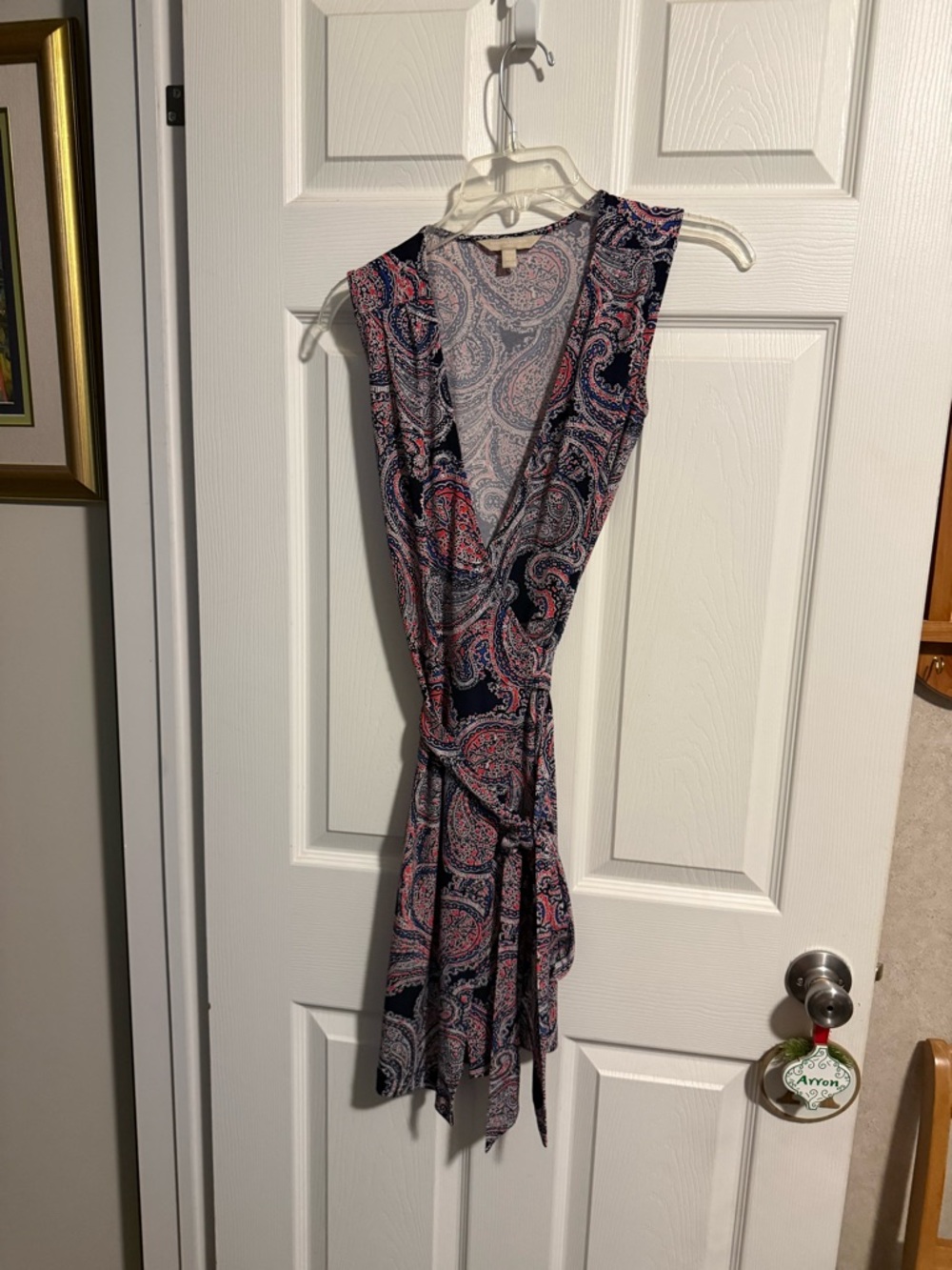 2 for $20 sale:Banana republic sleeveless pink paisley stretch jersey wrap dress